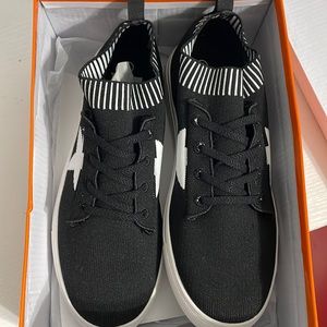 Hoo- star knit sneakers for kids